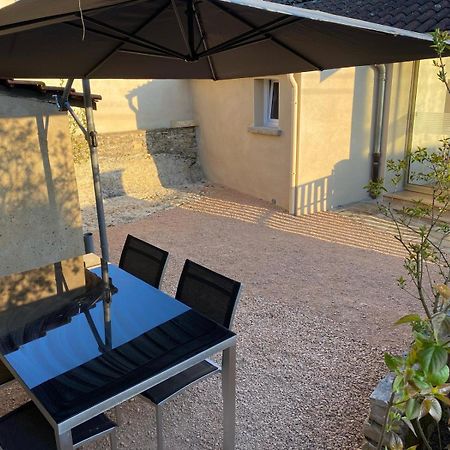 Petite Maison En Pierre Au Calme Avec Exterieur Montbellet ภายนอก รูปภาพ