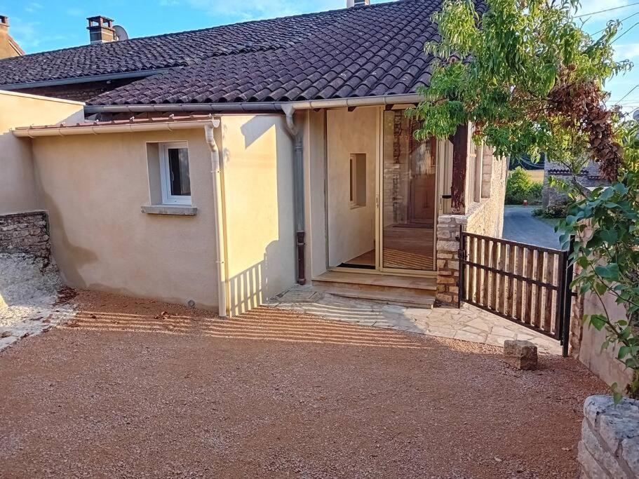 Petite Maison En Pierre Au Calme Avec Exterieur Montbellet ภายนอก รูปภาพ